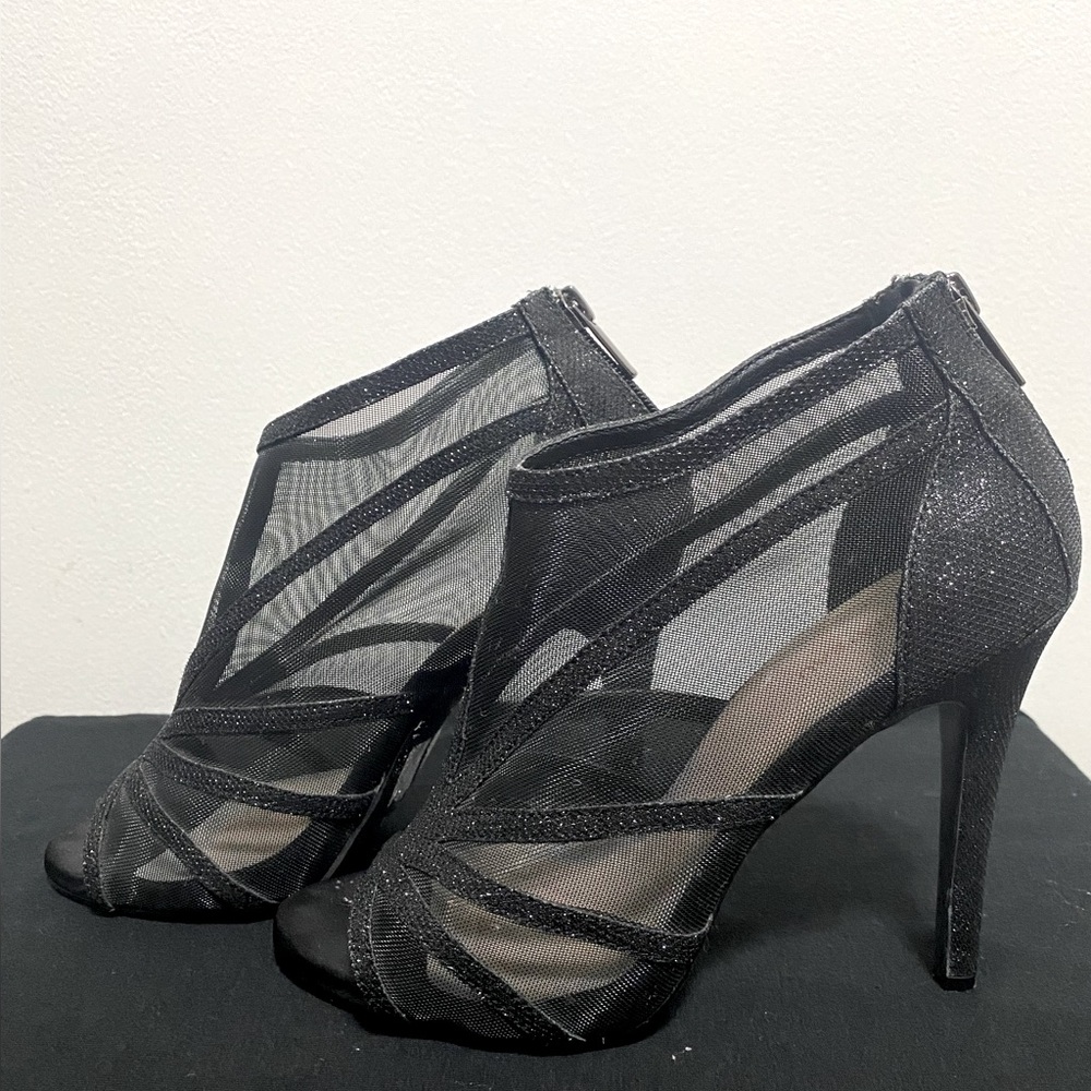 Le Chateau Heels - Black and Sparkly